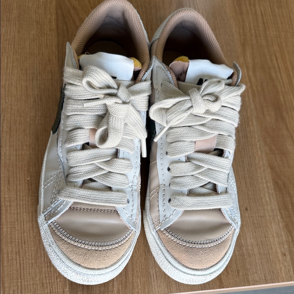 Nike low jumbo blazers
